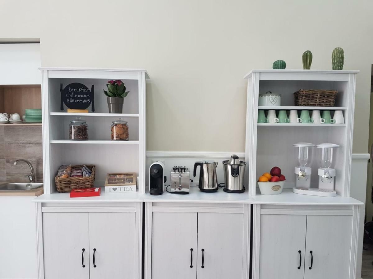 Angelica Acomodação com café da manhã Nápoles Exterior foto