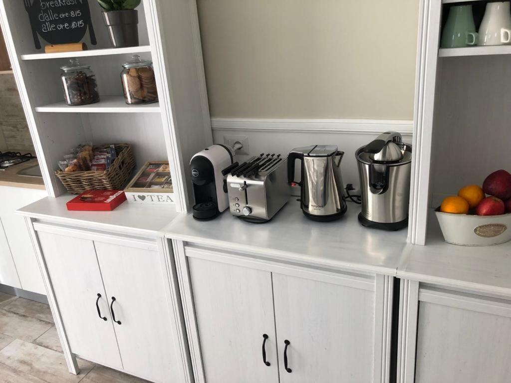 Angelica Acomodação com café da manhã Nápoles Exterior foto