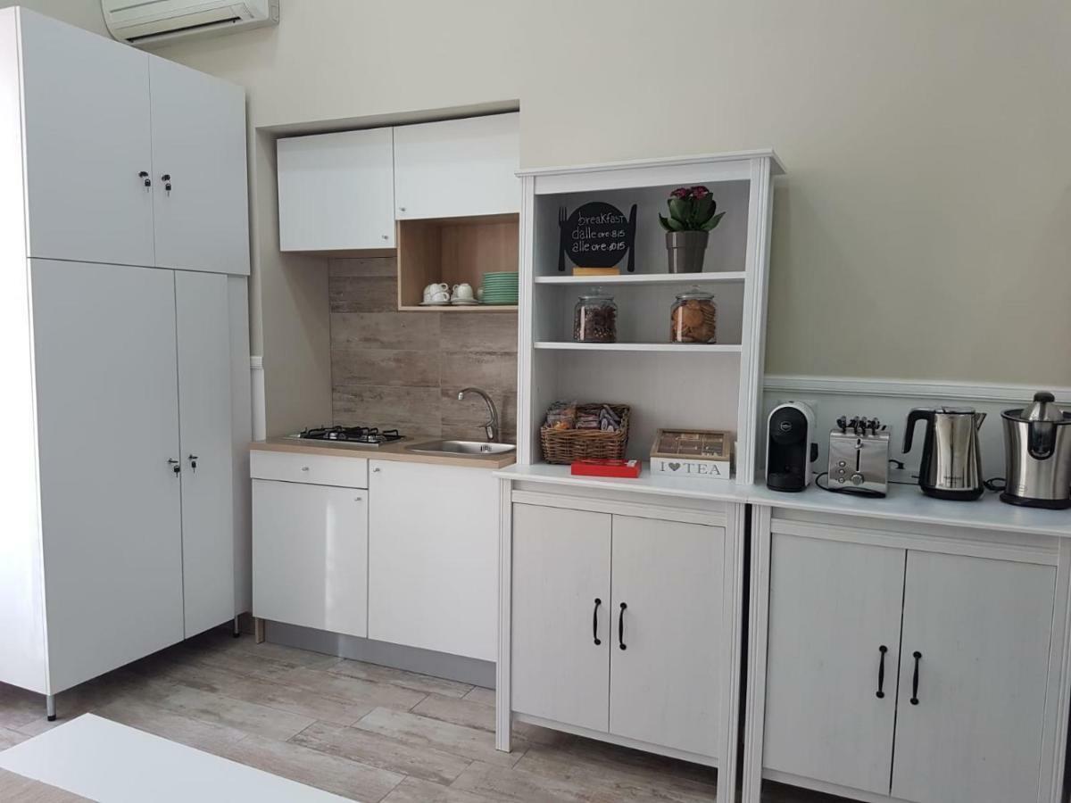 Angelica Acomodação com café da manhã Nápoles Exterior foto